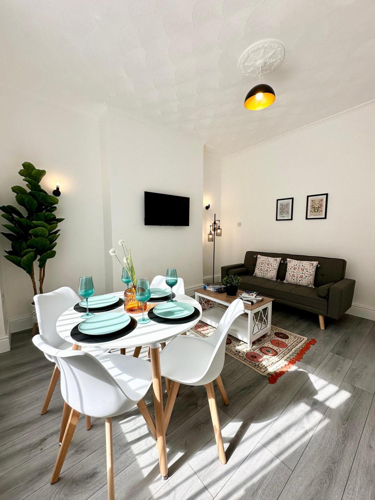 Cosy & Modern 4Bd House Near Anfield Stadium Villa Liverpool Bagian luar foto