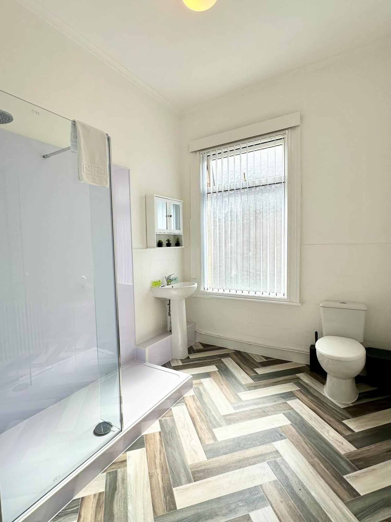 Cosy & Modern 4Bd House Near Anfield Stadium Villa Liverpool Bagian luar foto
